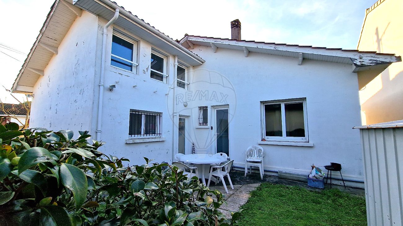 Maison à vendre , 6 pièces - Pessac 33600