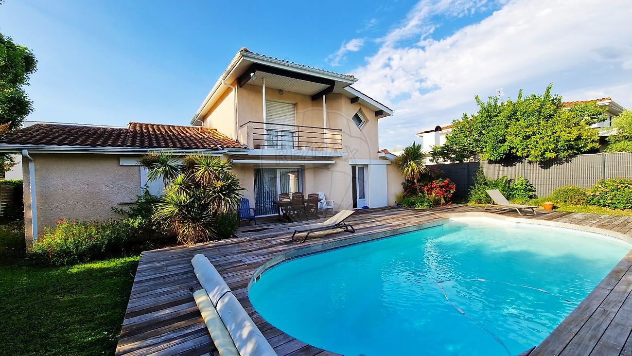 Maison à vendre , 6 pièces - Pessac 33600