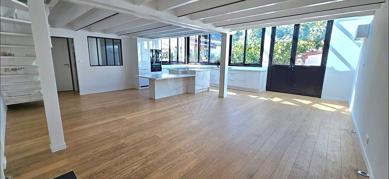 Appartement 10 pièces 120 m² · à La Rochelle · 120 m² · 595 650 €
