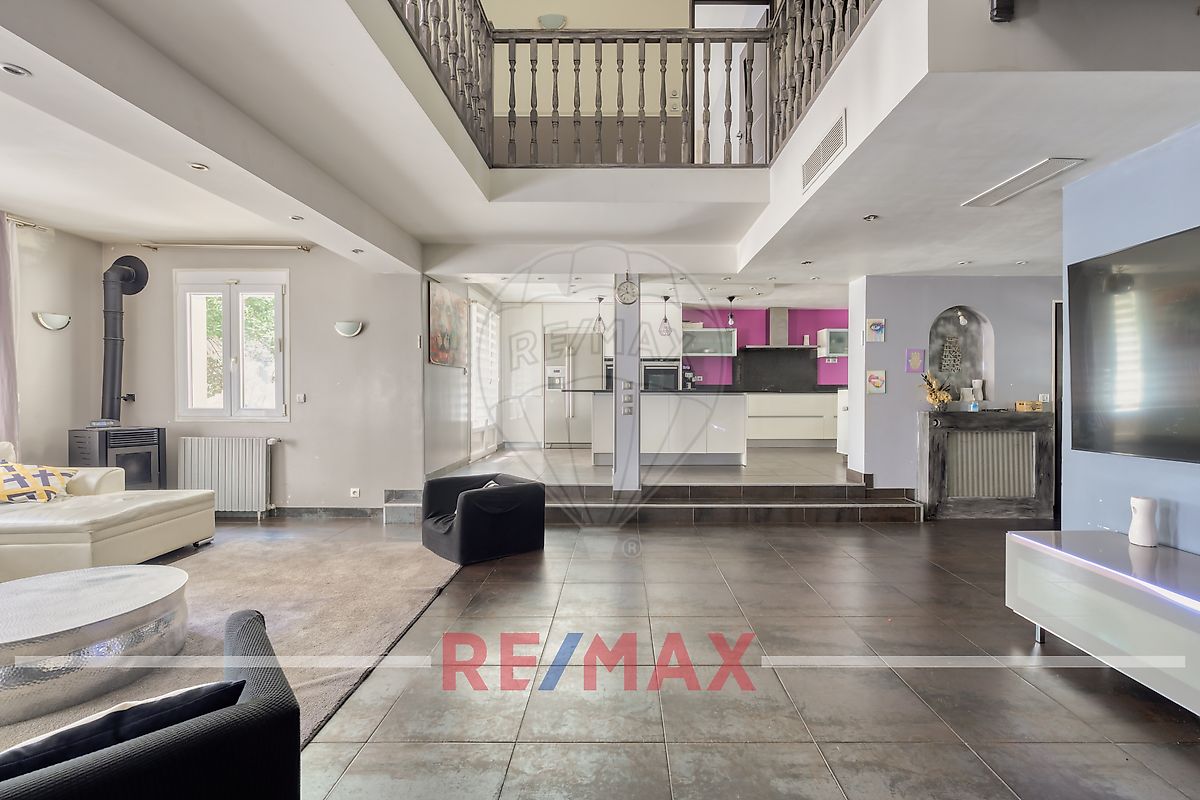 Maison 7 pièces 156 m² · à Les Pavillons-sous-Bois · 156 m² · 650 000 €
