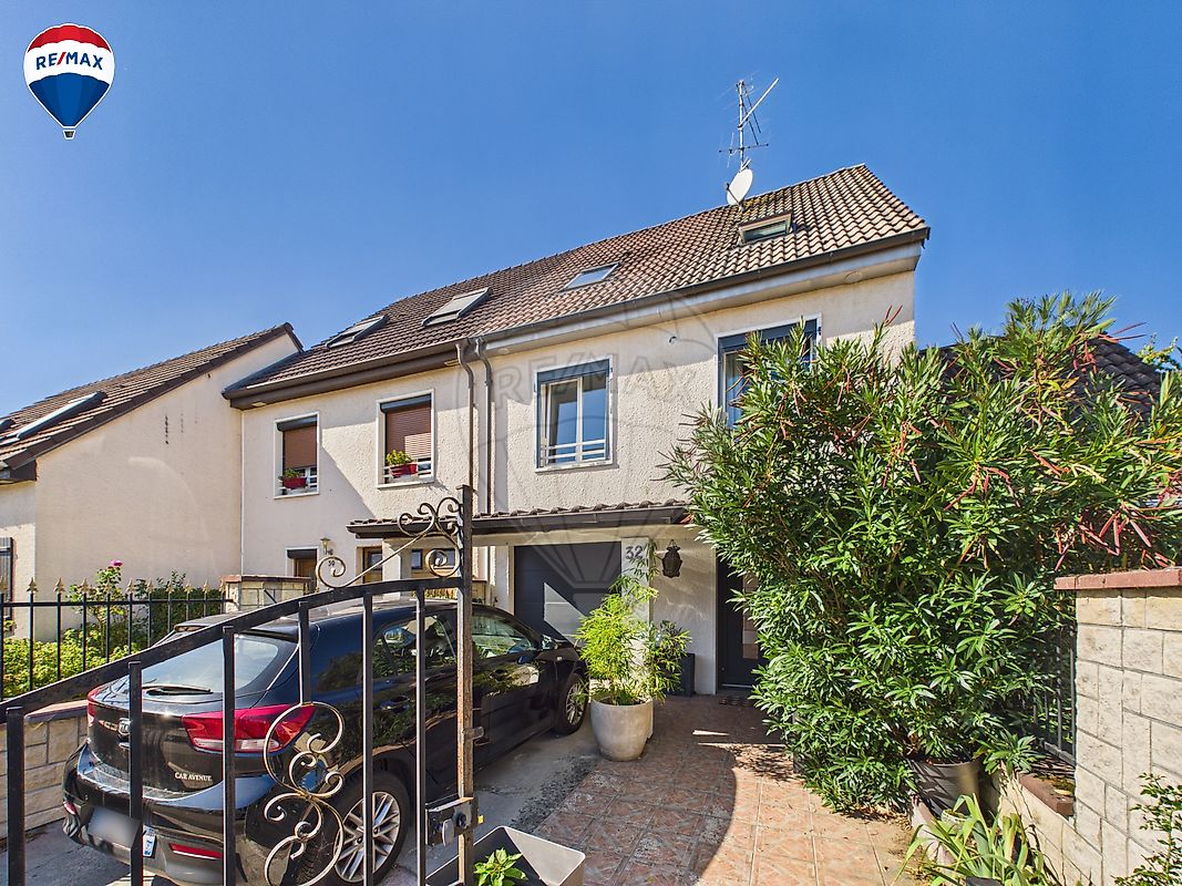 Maison 120 m² · à Saint-Louis · 120 m² · 369 000 €