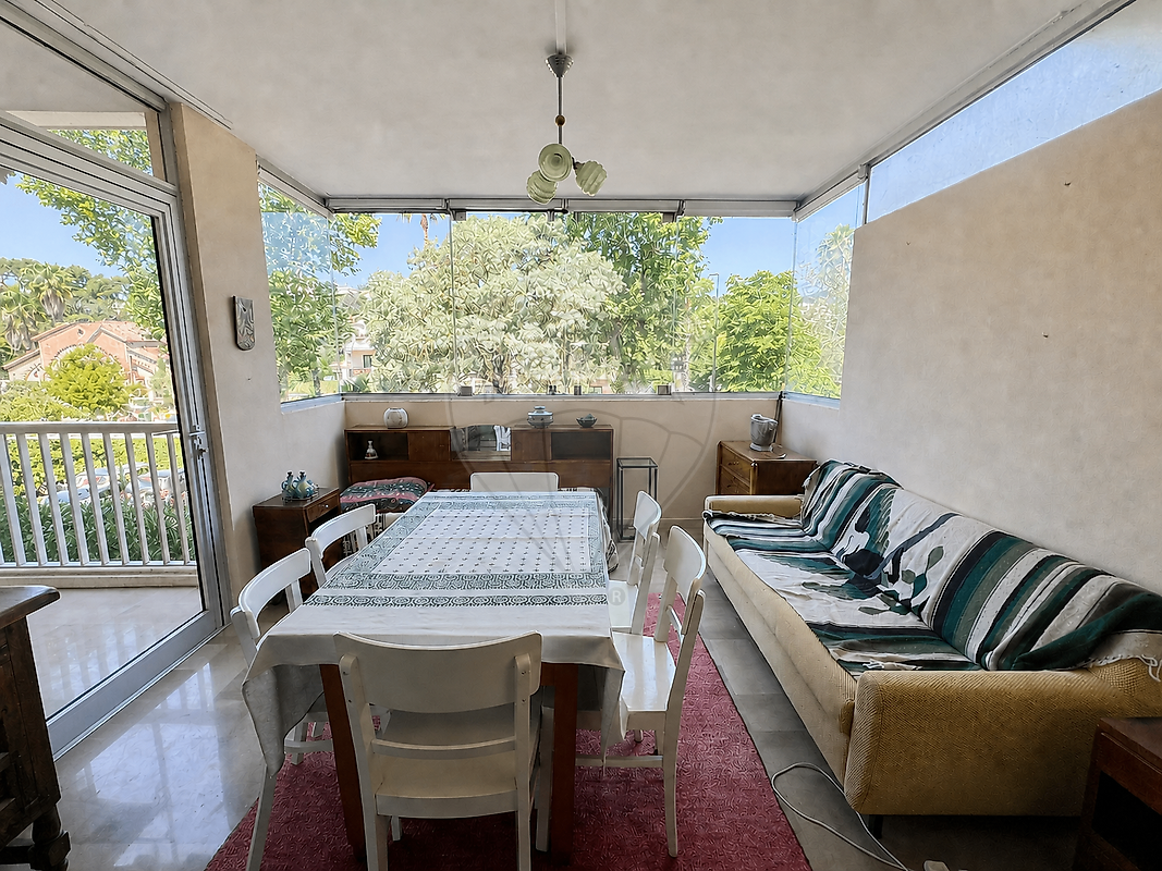 Appartement 2 pièces 40 m² · à Mandelieu-la-Napoule · 40 m² · 990 €