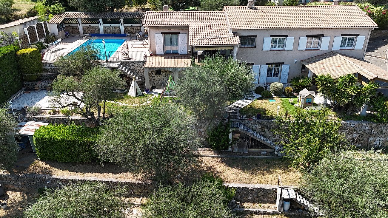 Maison 253 m² · à Gattières · 253 m² · 740 000 €