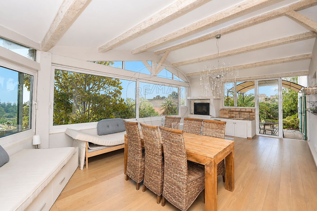 Maison 181 m² · à Saint-Laurent-du-Var · 181 m² · 749 000 €