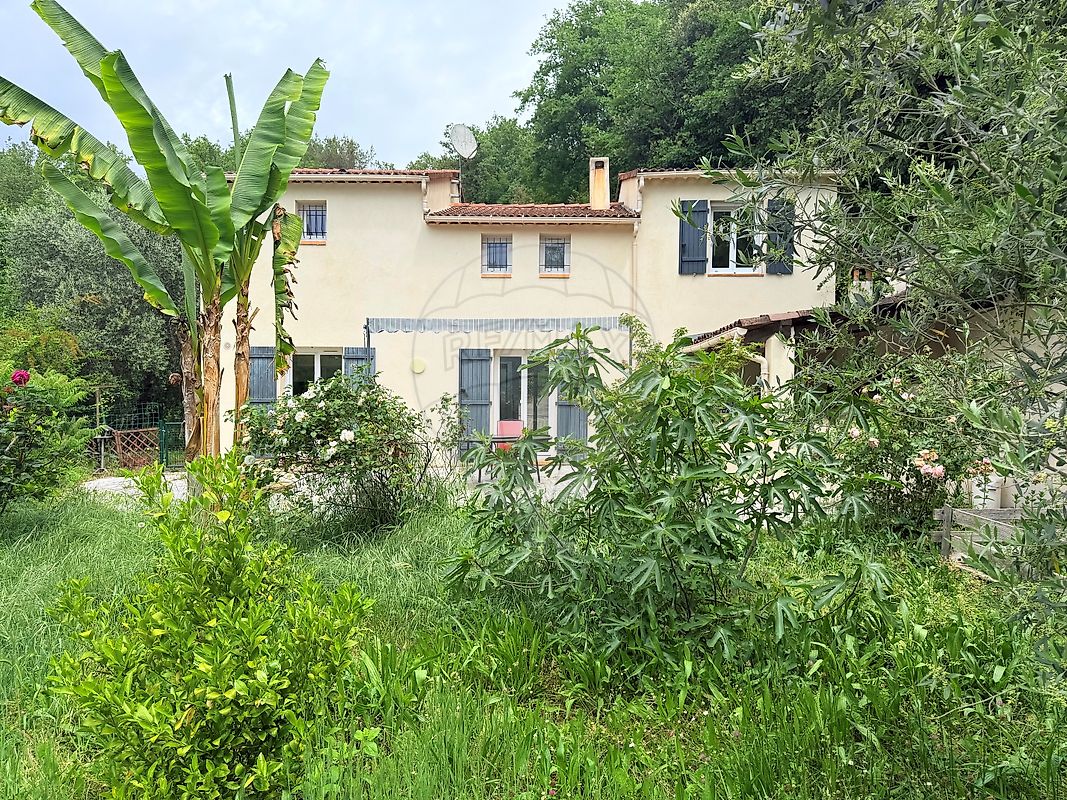 Maison 118 m² · à Contes · 118 m² · 539 000 €