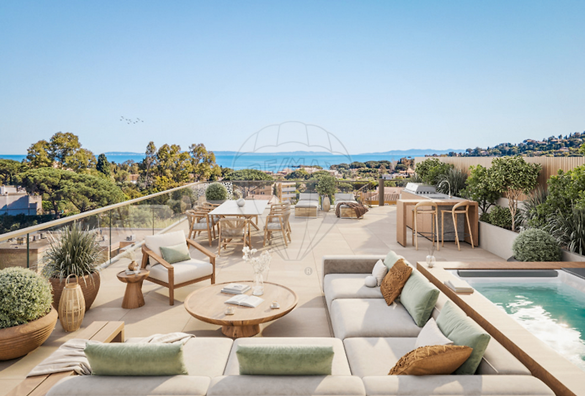 Appartement 5 pièces 151 m² · à Le Lavandou · 151 m² · 1 755 000 €