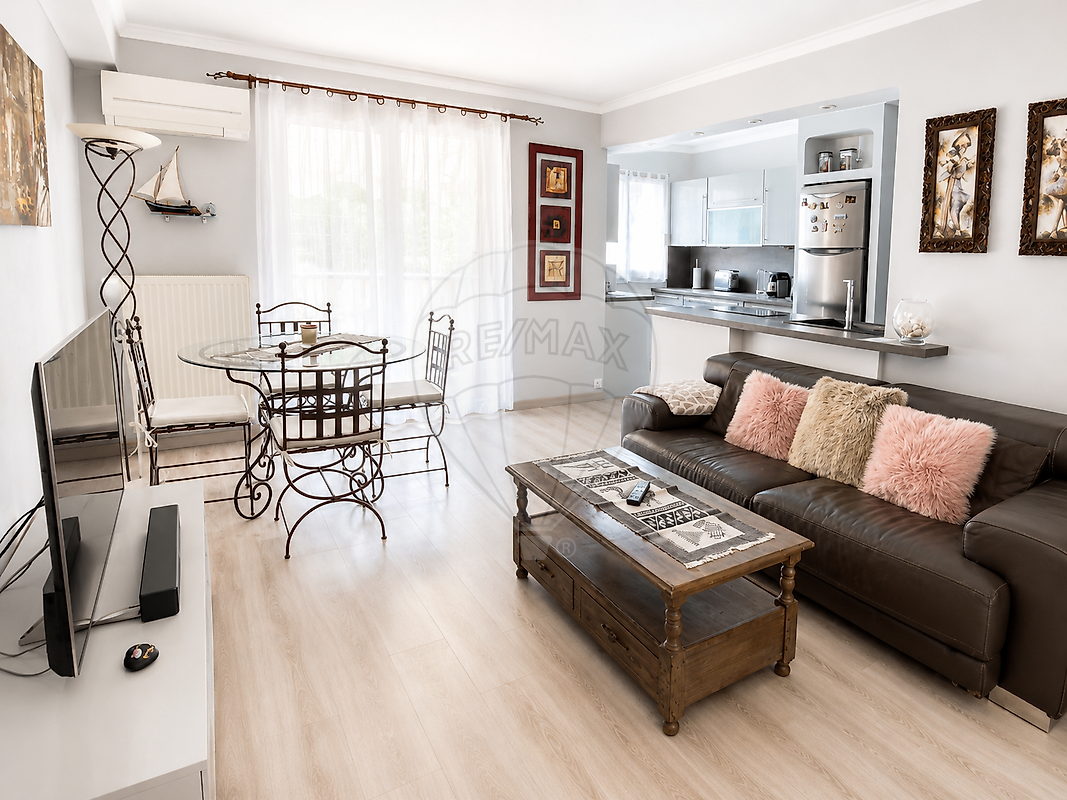 Appartement 3 pièces 61 m² · à Saint-Laurent-du-Var · 61 m² · 328 000 €