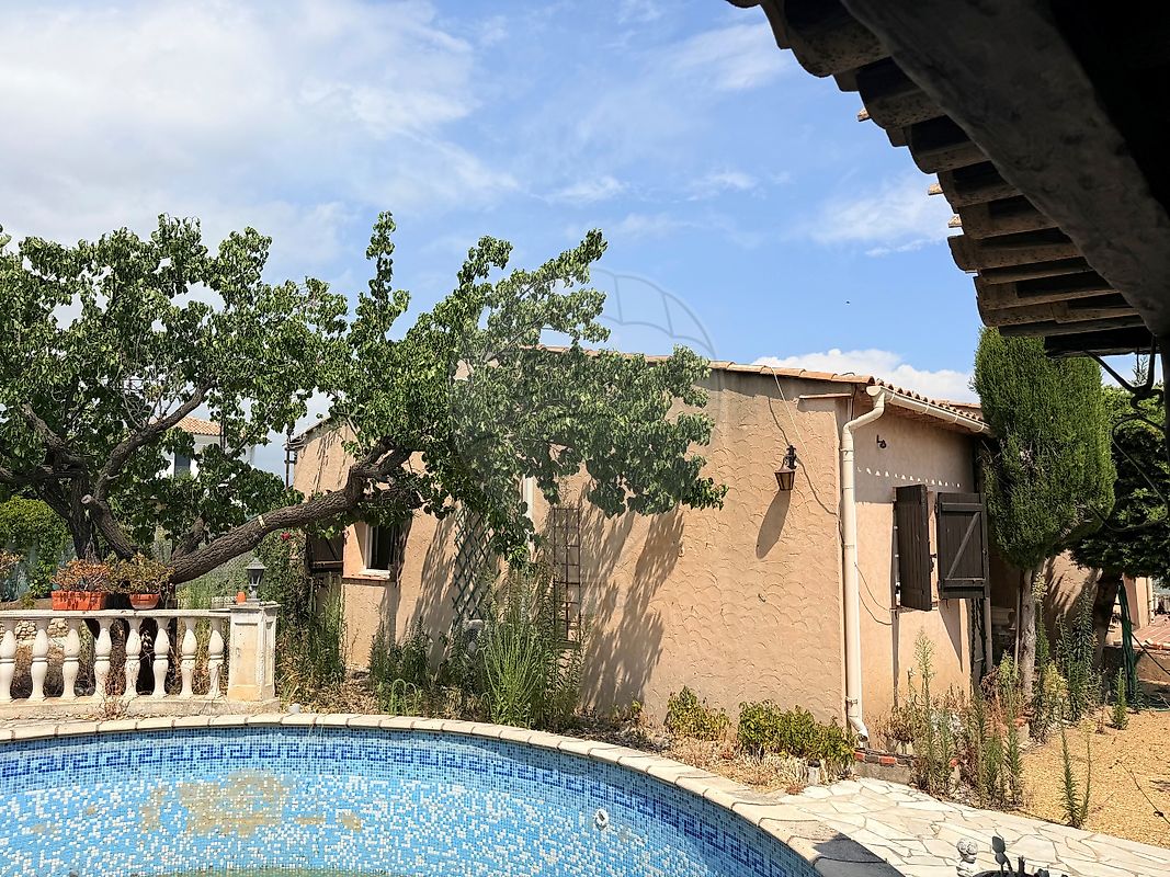 Maison 2 pièces 115 m² · à Saint-Laurent-du-Var · 115 m² · 459 000 €