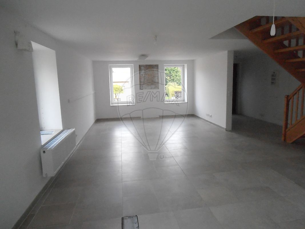 Maison 5 pièces 186 m² · à Waldwisse · 186 m² · 1 100 €/mois