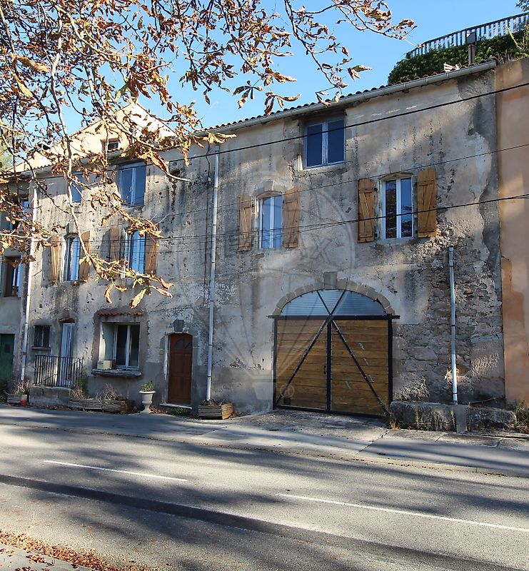 Main Photo of a 3 bedroom  Maison for sale