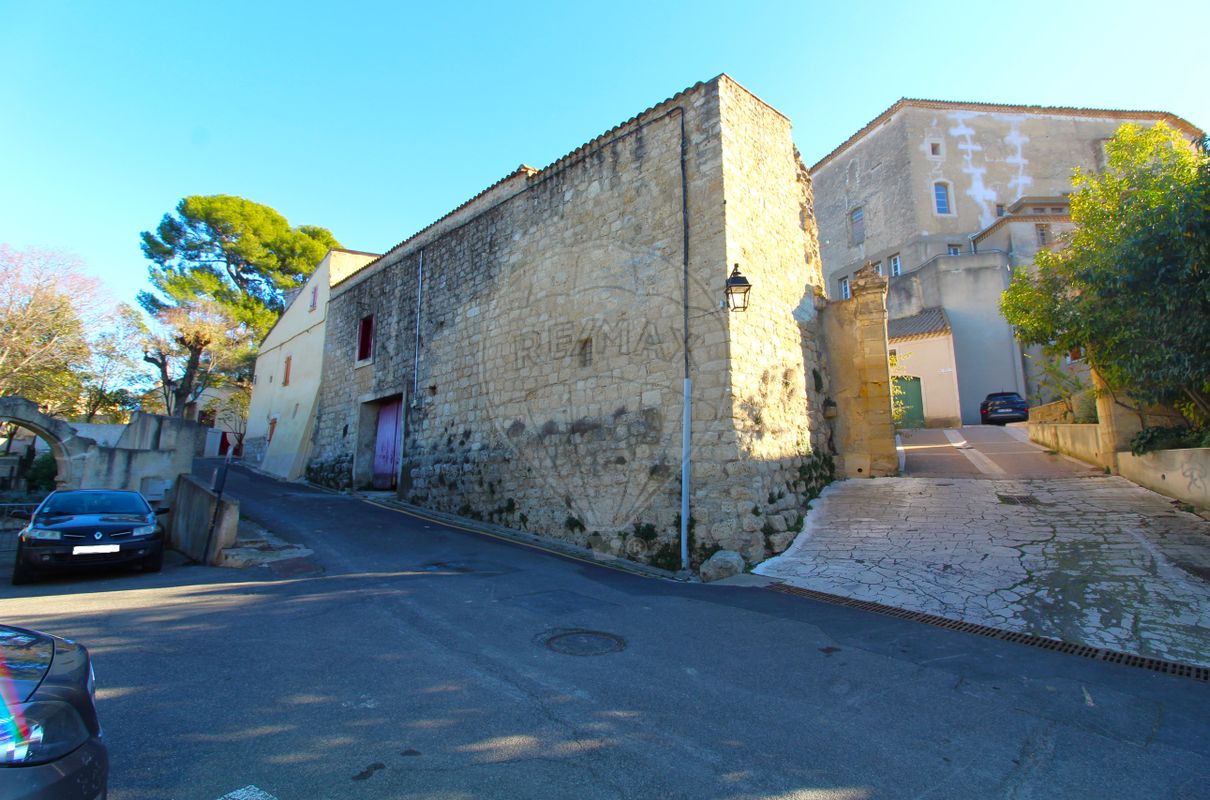 Main Photo of a Maison for sale