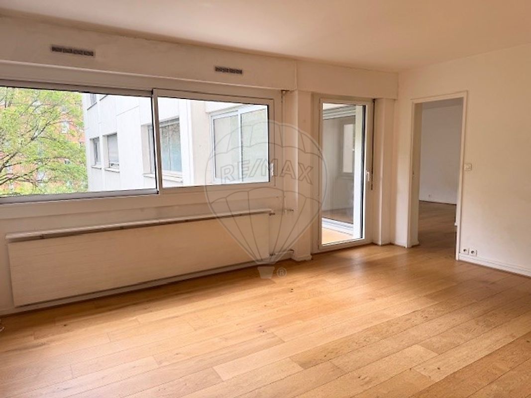 Appartement 2 pièces 53 m² · à Paris 10ème · 53 m² · 465 000 €