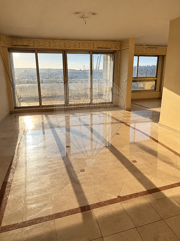 Appartement 112 m² · à Paris 15ème · 112 m² · 824 000 €