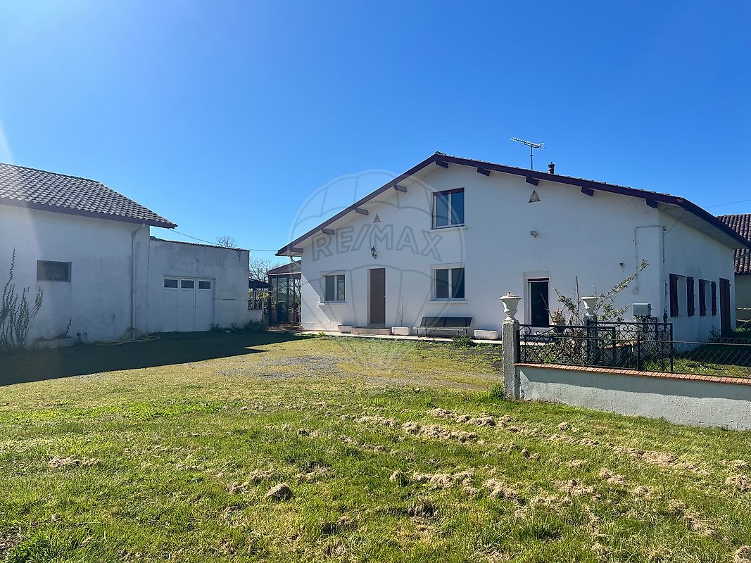 Maison 5 pièces 149 m² · à Garrey · 149 m² · 341 000 €