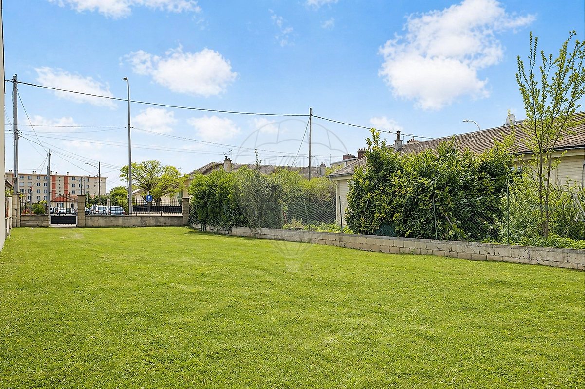 Terrain à vendre - Creil · 99 000 €