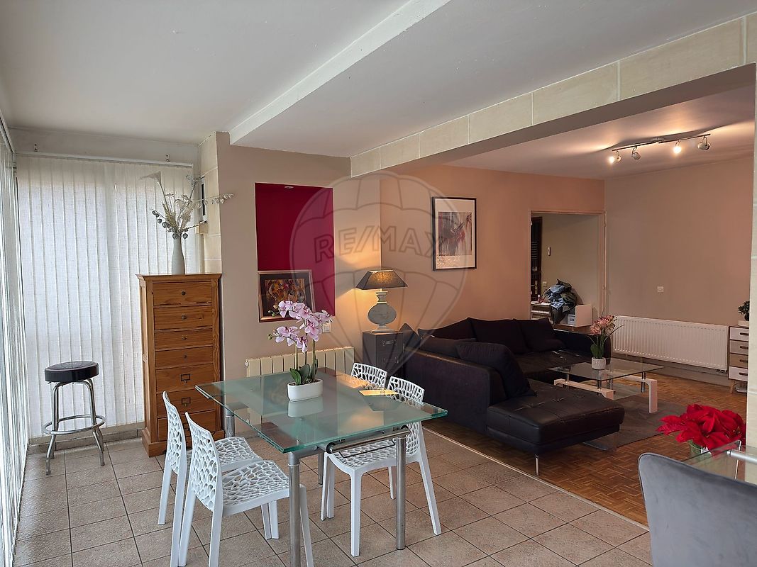 Appartement 4 pièces 87 m² · à Lamorlaye · 87 m² · 296 000 €