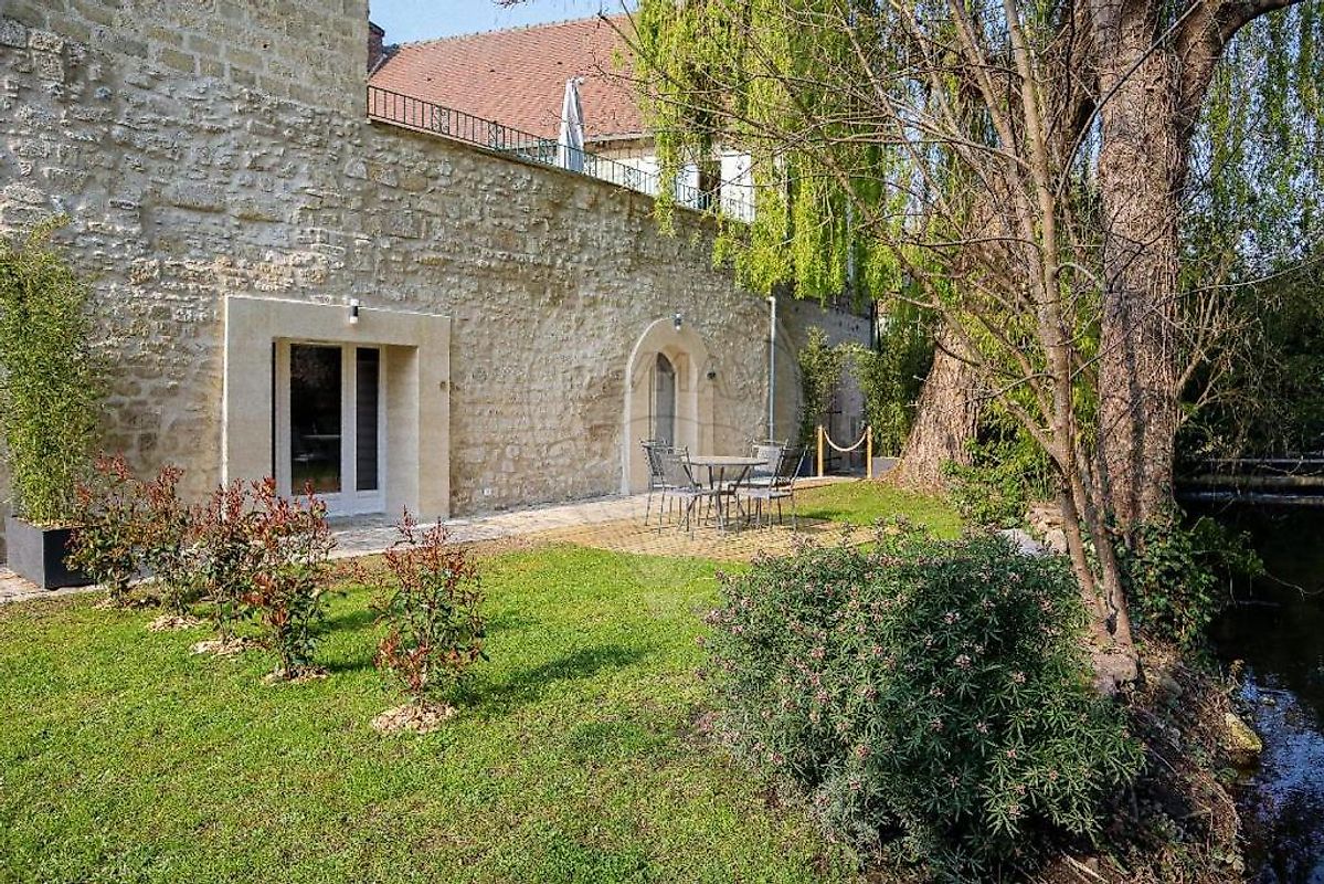 Maison 10 pièces 270 m² · à Senlis · 270 m² · 849 000 €