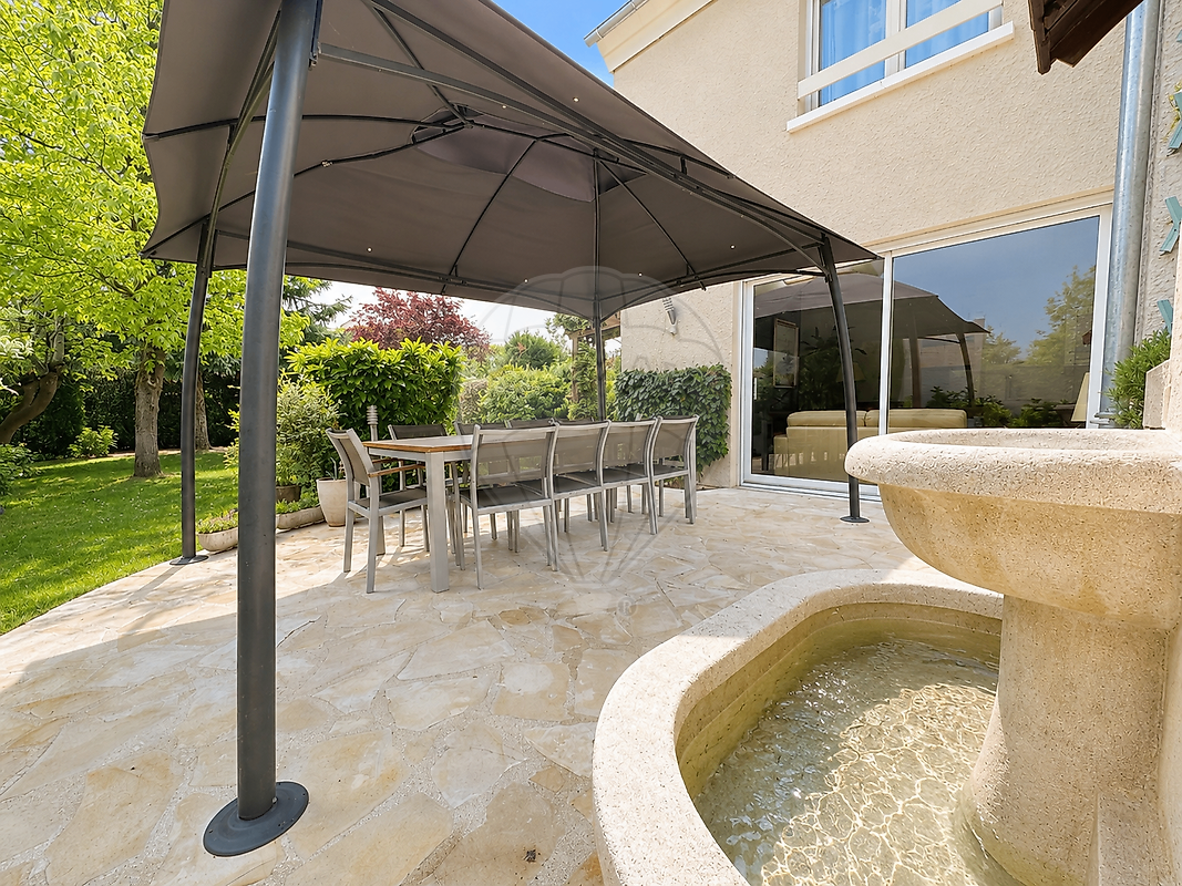 Maison 155 m² · à Chantilly · 155 m² · 695 000 €
