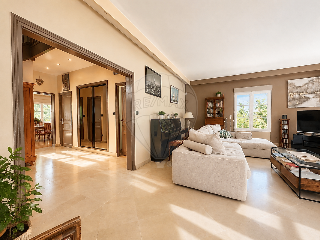 Maison 180 m² · à Senlis · 180 m² · 685 000 €