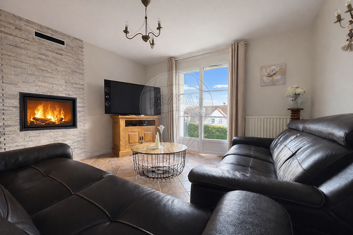 Maison 177 m² · à Verneuil-en-Halatte · 177 m² · 419 000 €