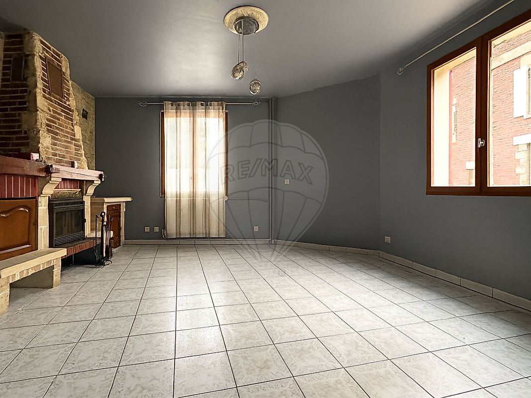 Maison 8 pièces 160 m² · à Montataire · 160 m² · 249 900 €