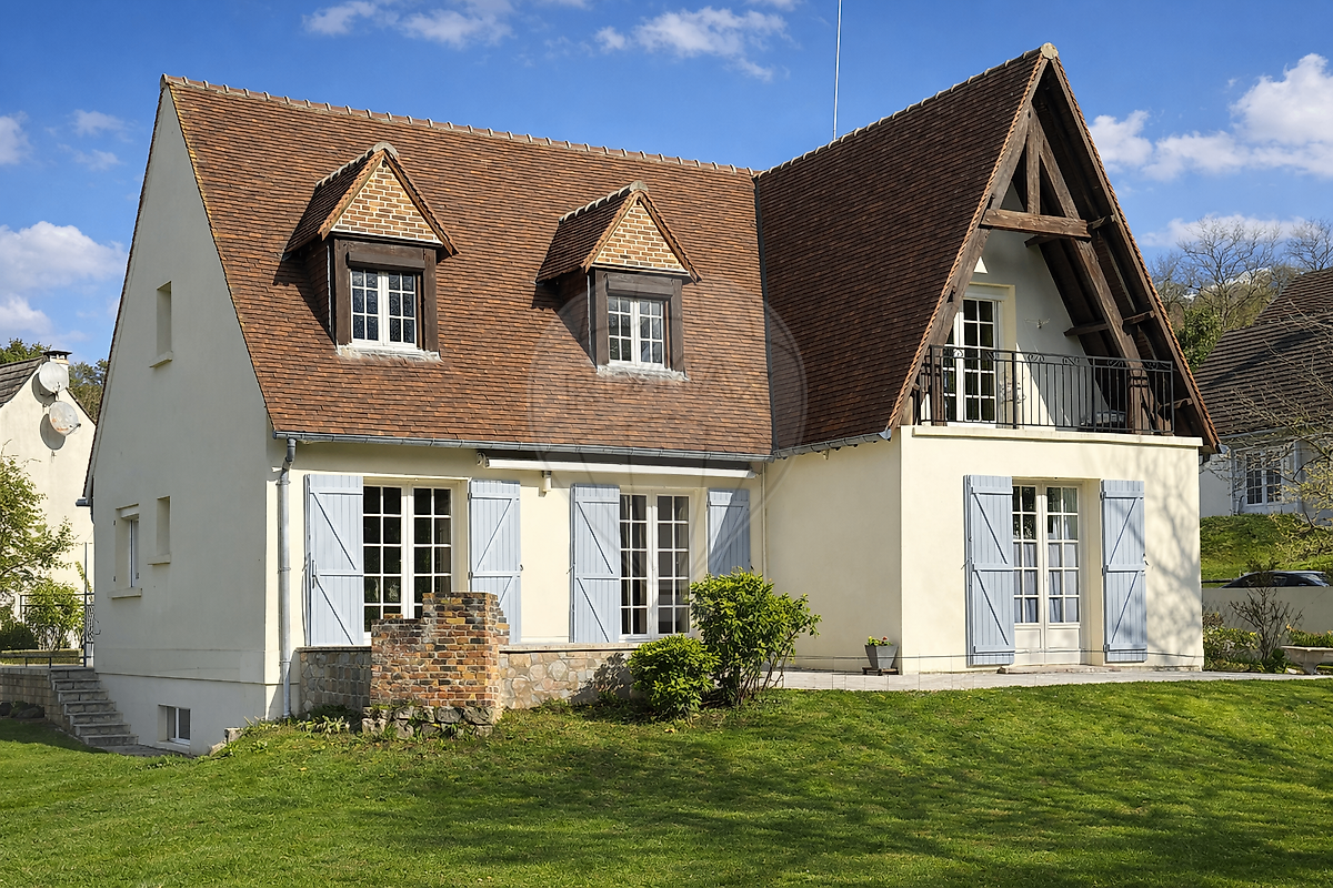 Maison 7 pièces 147 m² · à Le Plessis-Belleville · 147 m² · 380 000 €