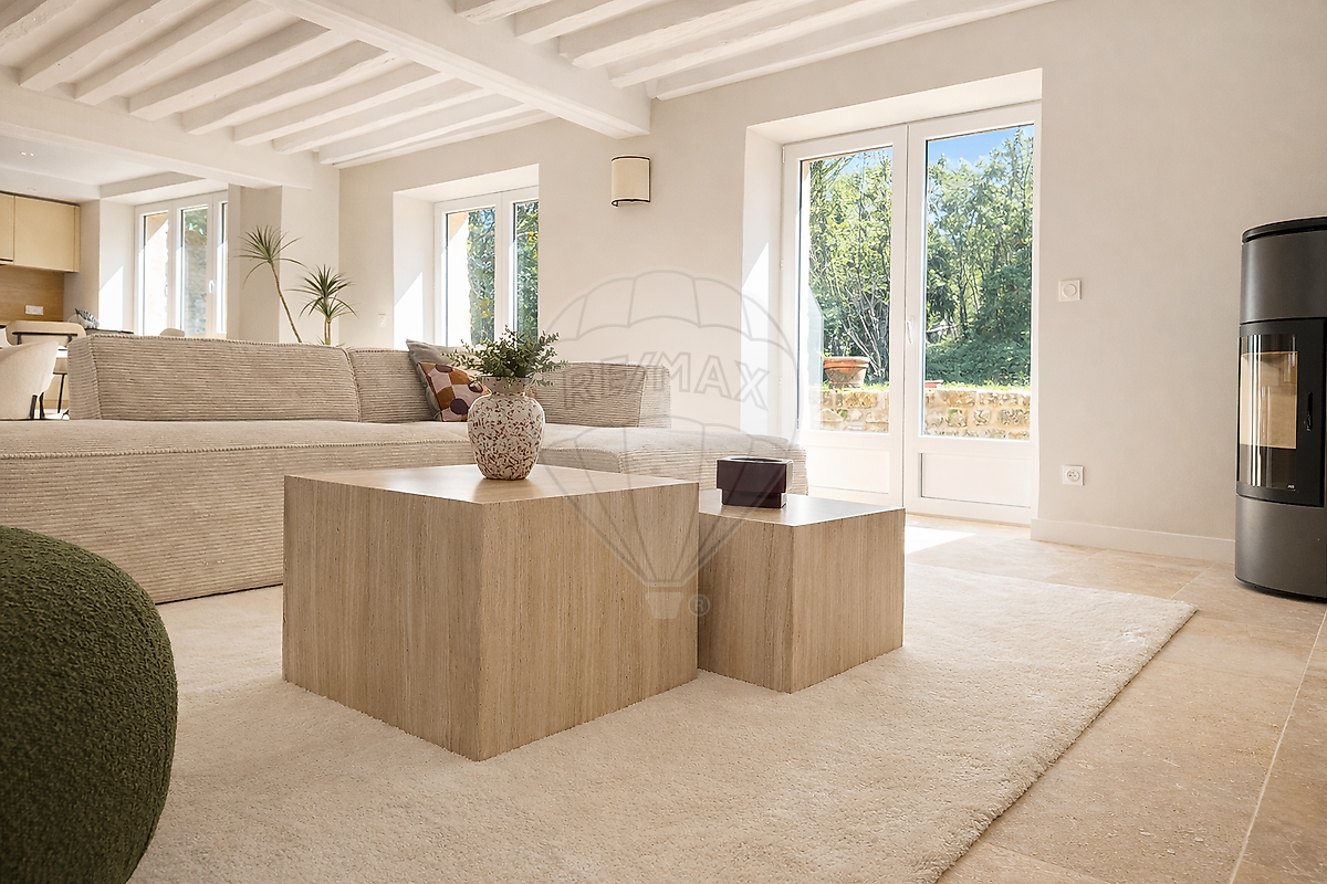 Maison 208 m² · à Senlis · 208 m² · 599 000 €/mois