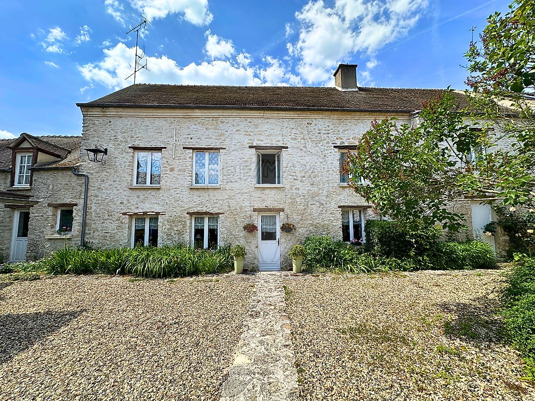 Maison 226 m² · à Senlis · 226 m² · 690 000 €