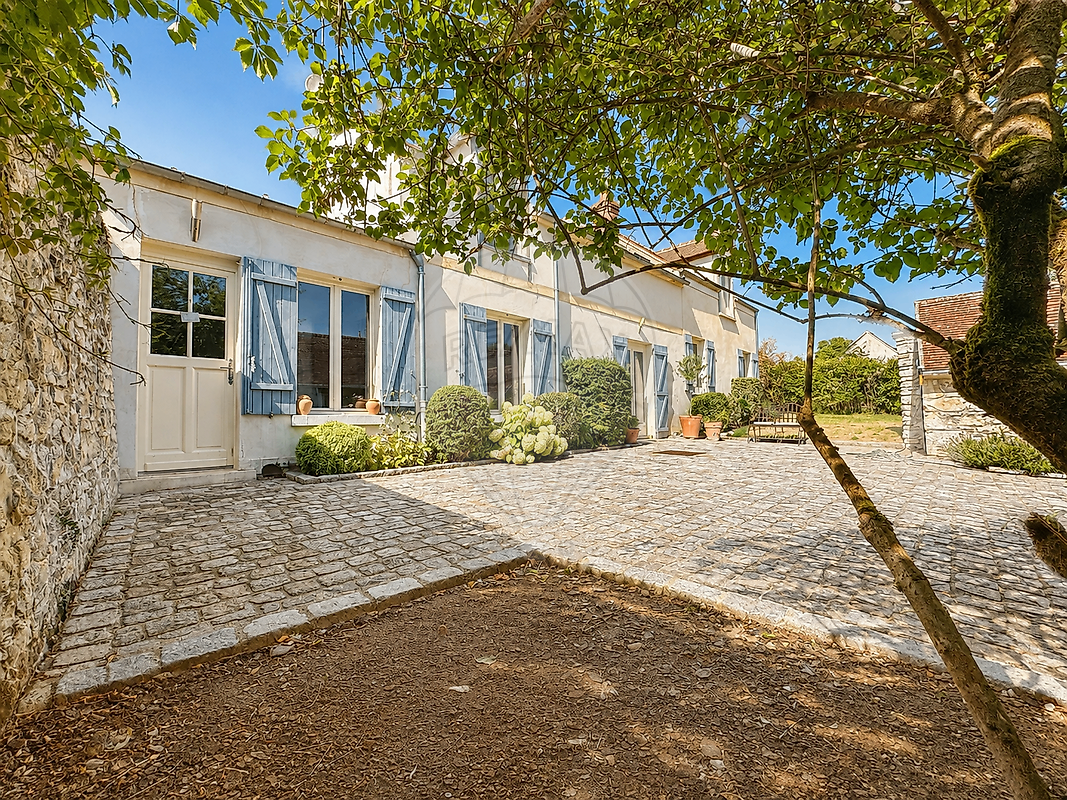 Maison 175 m² · à Senlis · 175 m² · 630 000 €
