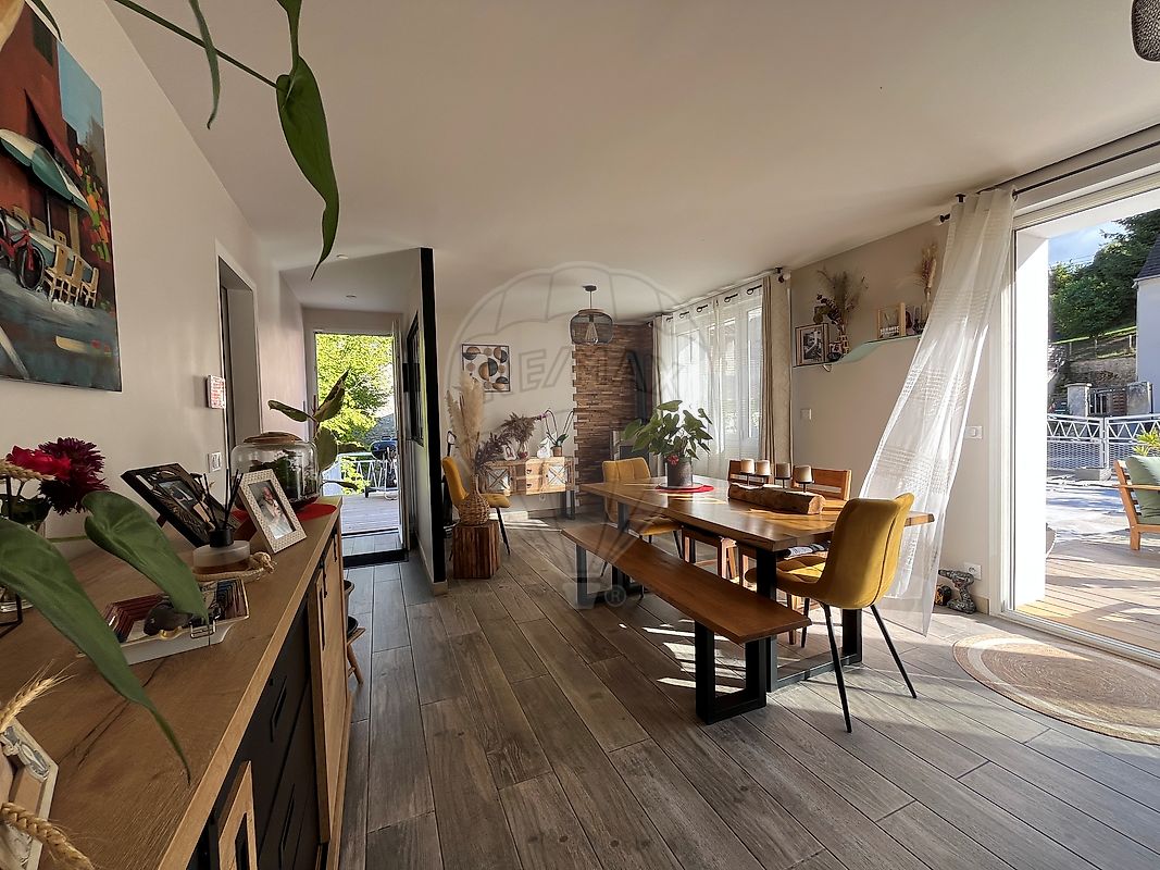 Maison 140 m² · à Crépy-en-Valois · 140 m² · 380 000 €