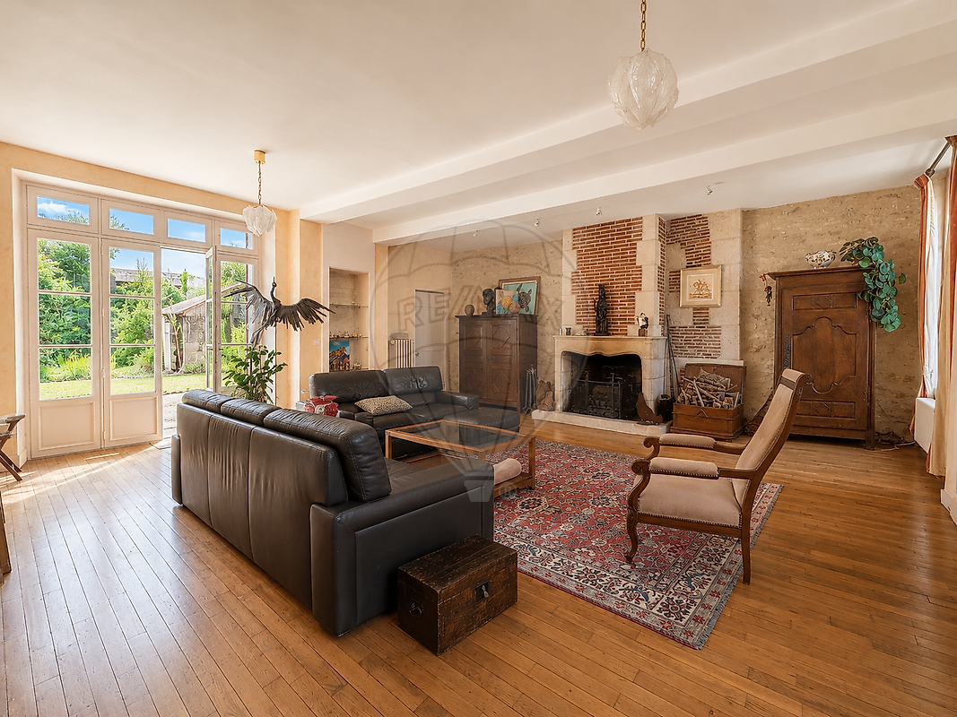 Maison 12 pièces 306 m² · à Crépy-en-Valois · 306 m² · 660 000 €