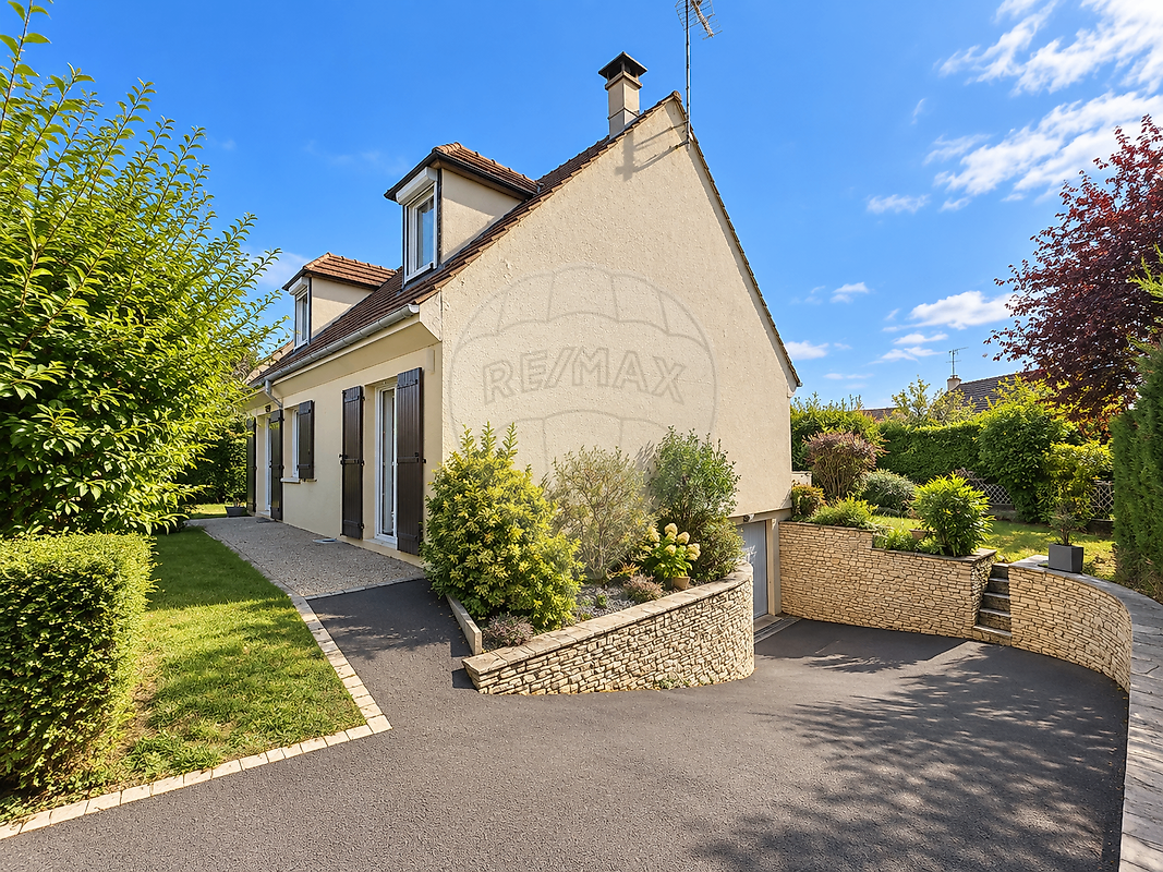 Maison 122 m² · à Senlis · 122 m² · 399 000 €