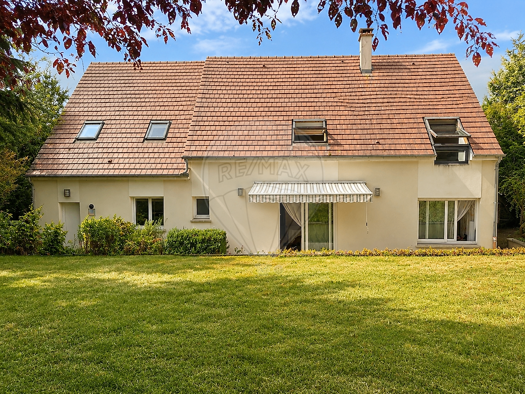 Maison 7 pièces 170 m² · à Saint-Witz · 170 m² · 479 000 €