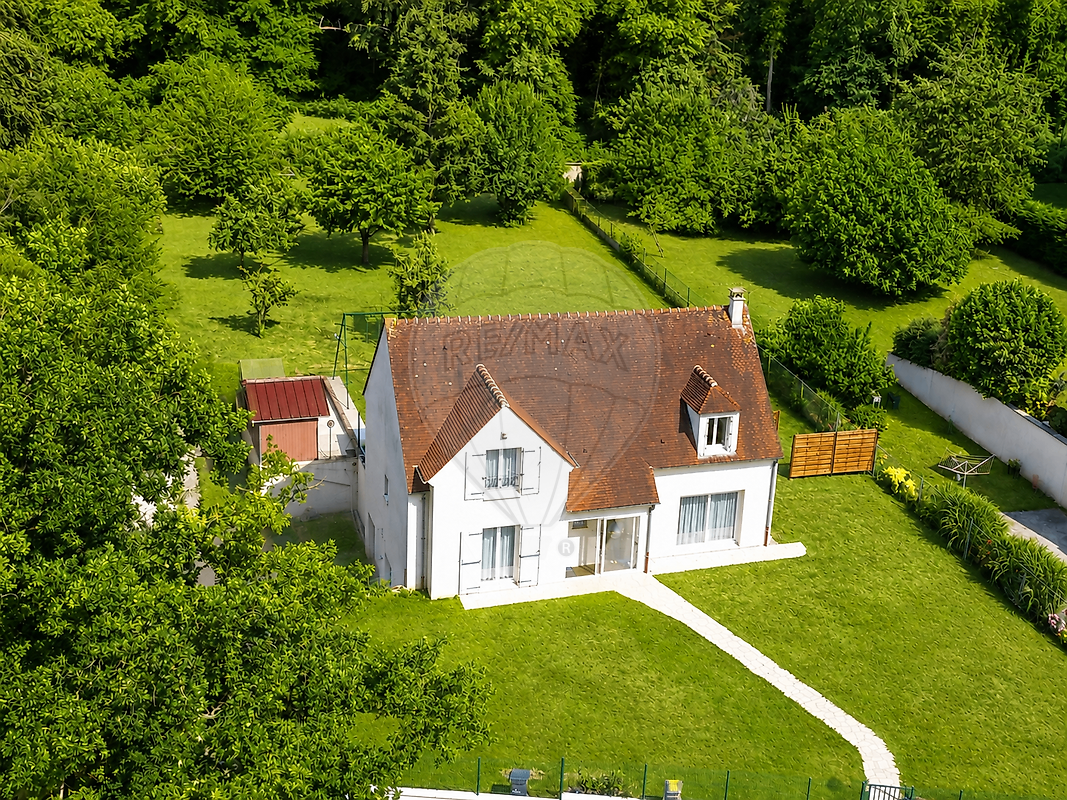 Maison 150 m² · à Senlis · 150 m² · 440 000 €