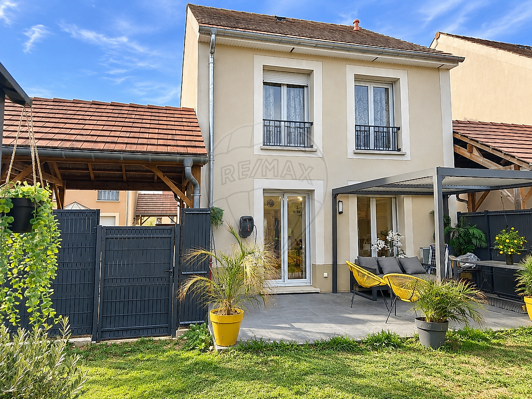 Maison 4 pièces 77 m² · à Saint-Witz · 77 m² · 320 000 €
