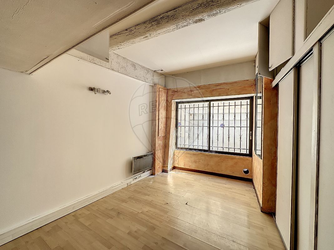 Immobilier pro à vendre - Nîmes 30000