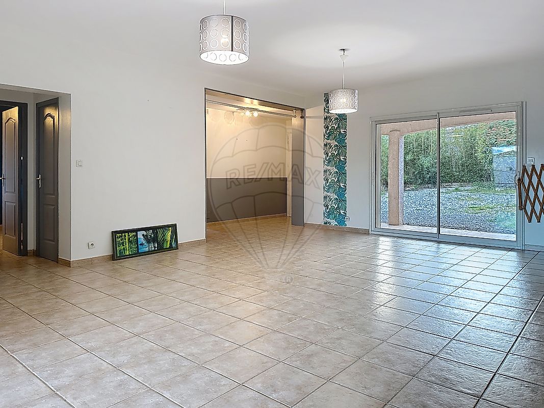 House for sale, 5 rooms