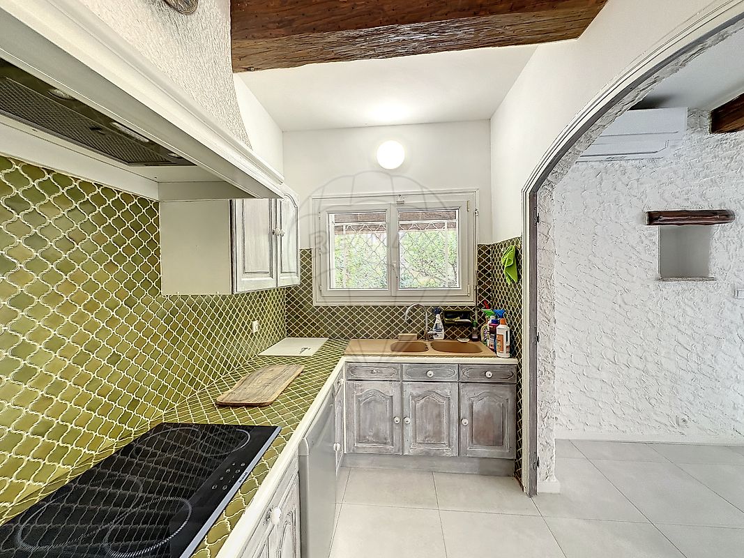 Maison à louer, 5 pièces - Nîmes 30900