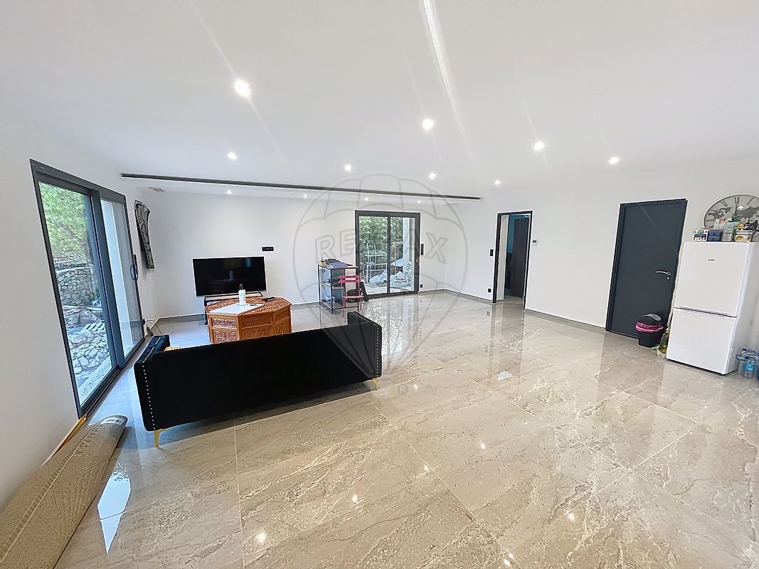 Maison à vendre, 6 pièces - Uzès 30190