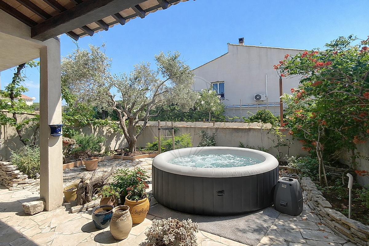 Maison à vendre, 6 pièces - Saintes-Maries-de-la-Mer 13460