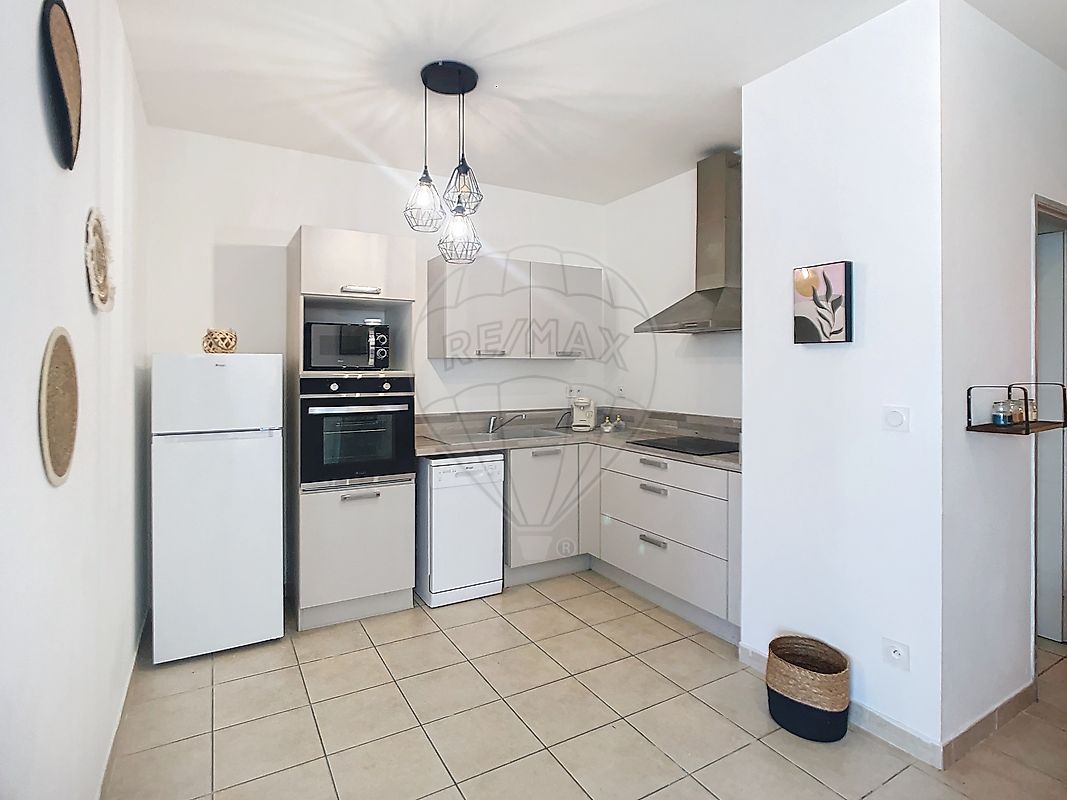 Appartement à louer, 3 pièces - Nîmes 30000
