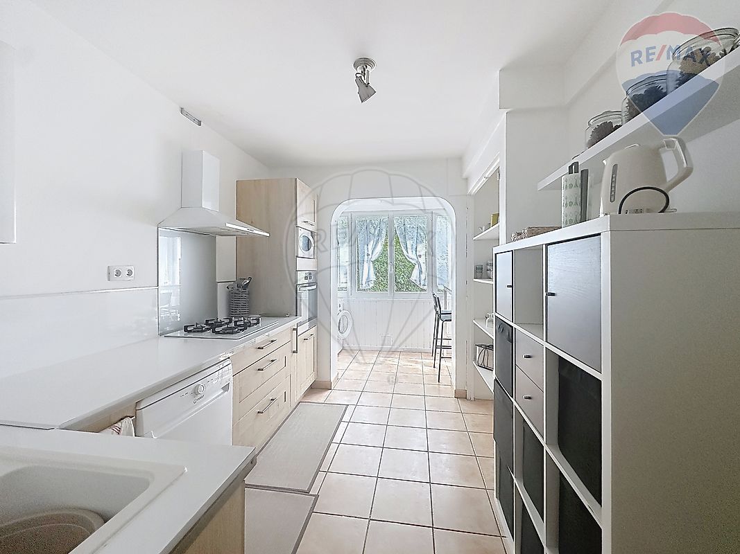 Appartement à vendre, 4 pièces - Nîmes 30900