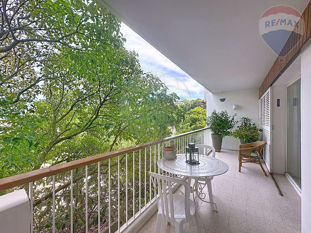 Appartement à vendre, 4 pièces - Nîmes 30900
