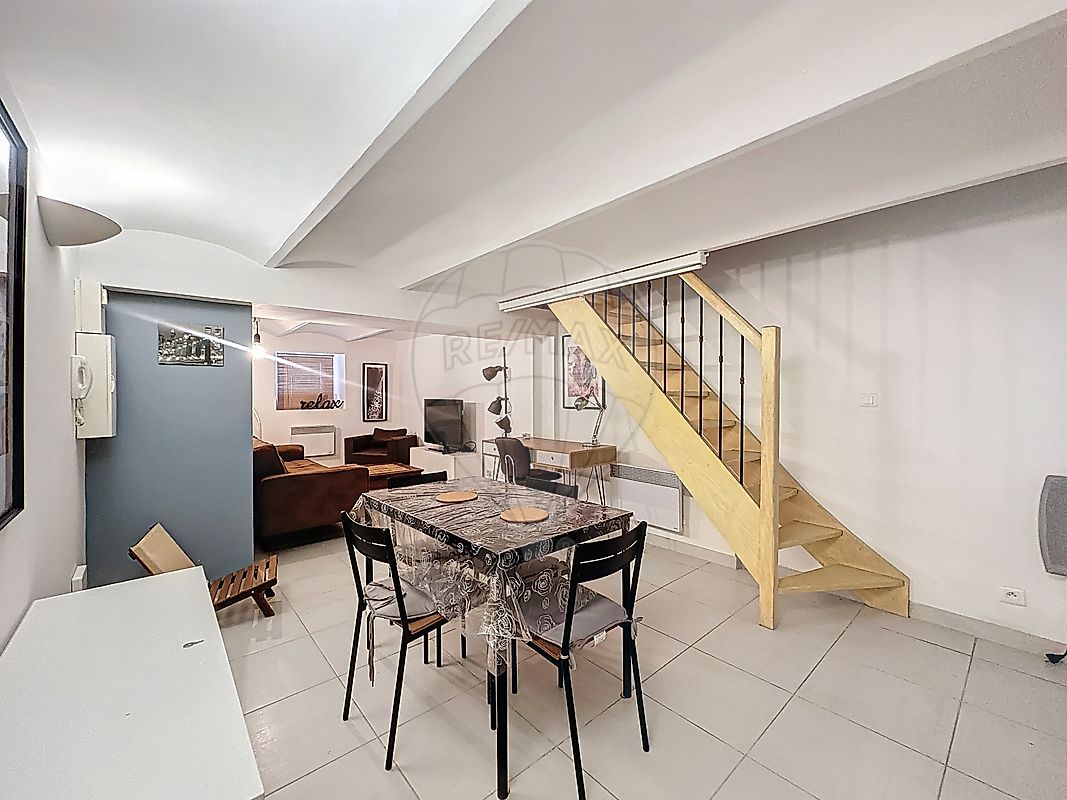 Appartement à louer, 3 pièces - Nîmes 30000