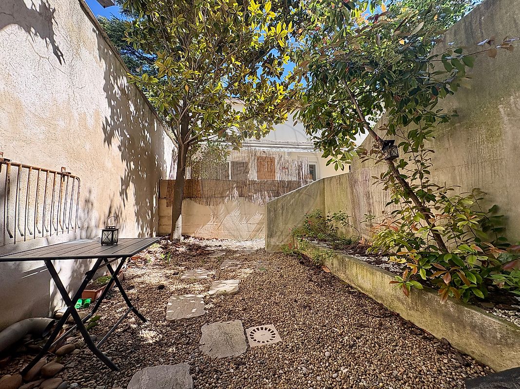 Appartement à louer, 3 pièces - Nîmes 30000