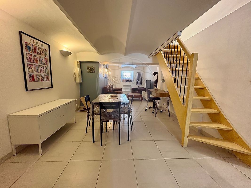 Appartement à louer, 3 pièces - Nîmes 30000