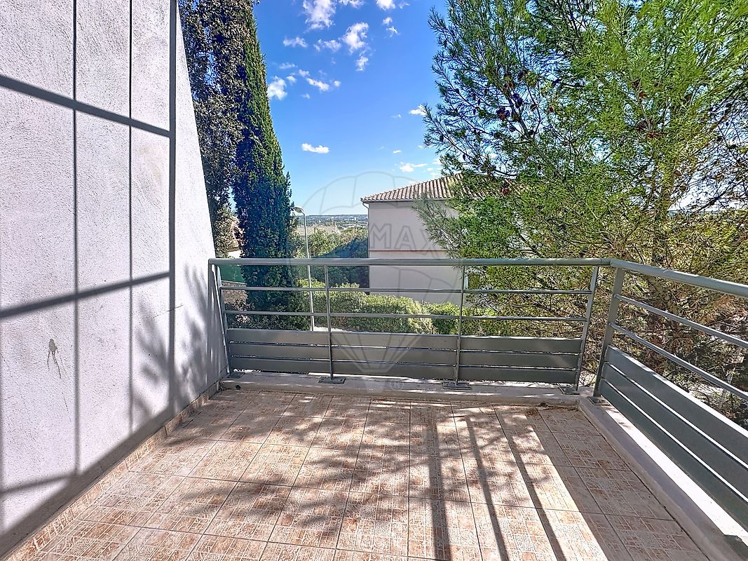 Maison à vendre, 4 pièces - Nîmes 30900