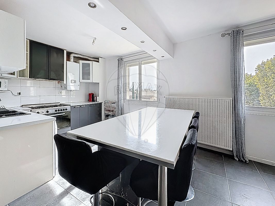 Appartement à vendre, 5 pièces - Lunel 34400