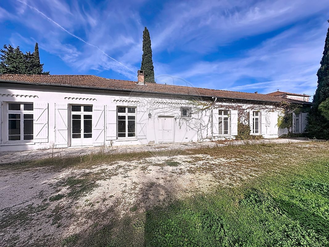 Maison à vendre, 6 pièces - Nîmes 30900