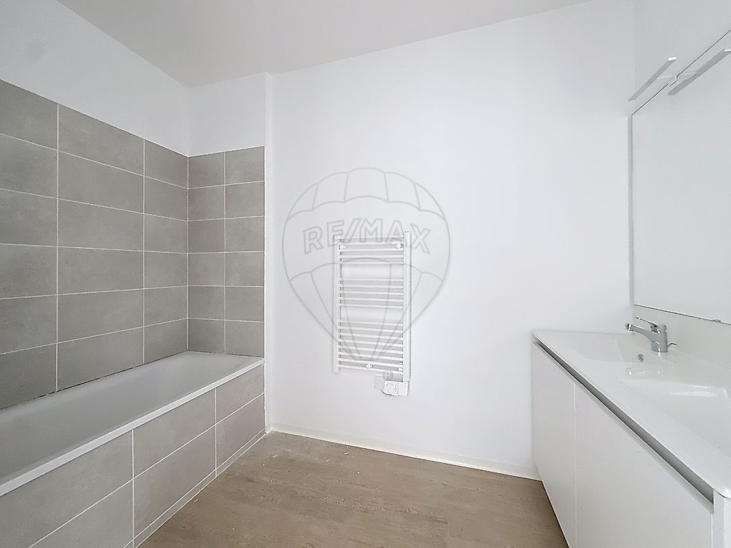 Appartement à vendre, 4 pièces - Nîmes 30000